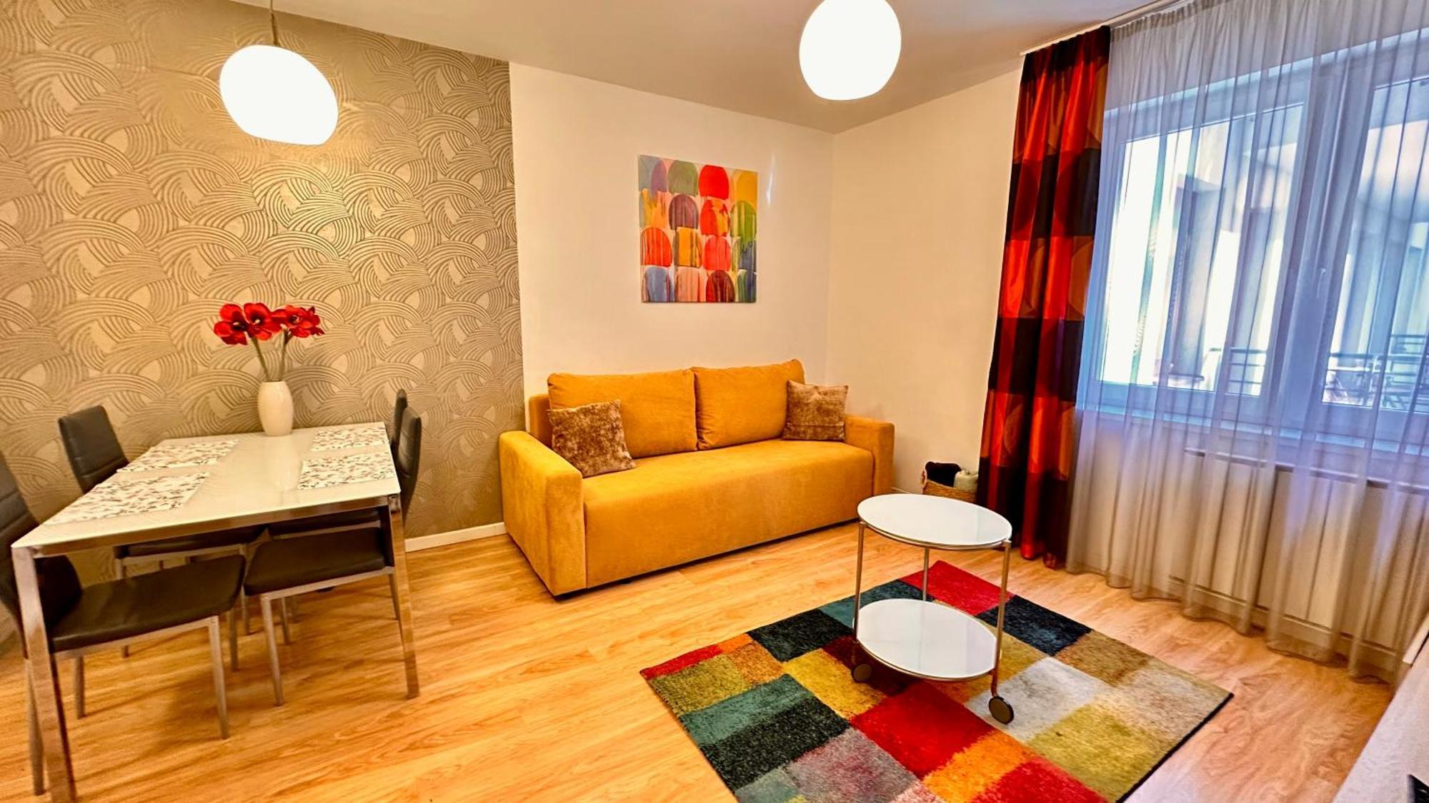 The Prince'S Neighbour Apartment Budapest With Free Garage 외부 사진